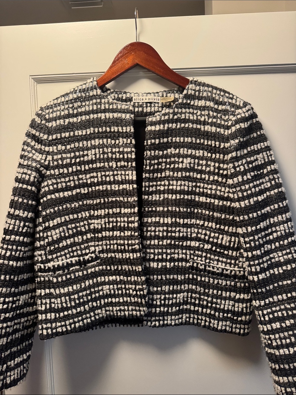 Alice + Olivia Black and White Textured Bouclé Cropped Jacket
